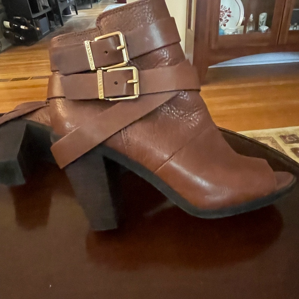 Gianni‎ Bini bootie with heel - Picture 5 of 5